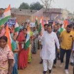 लोकसभा के पाटन विधानसभा मे ग्राम पंचायत पतोरा मे आयोजित “तिरंगा यात्रा”मे दुर्ग लोकसभा क्षेत्र के यशस्वी सांसद माननीय श्री विजय बघेल जी पाटन विधानसभा क्षेत्र के ग्राम पतोरा में तिरंगा यात्रा में सम्मिलित इस अवसर मे जनपद अध्यक्ष श्री मती कीर्ति नायक जी ,